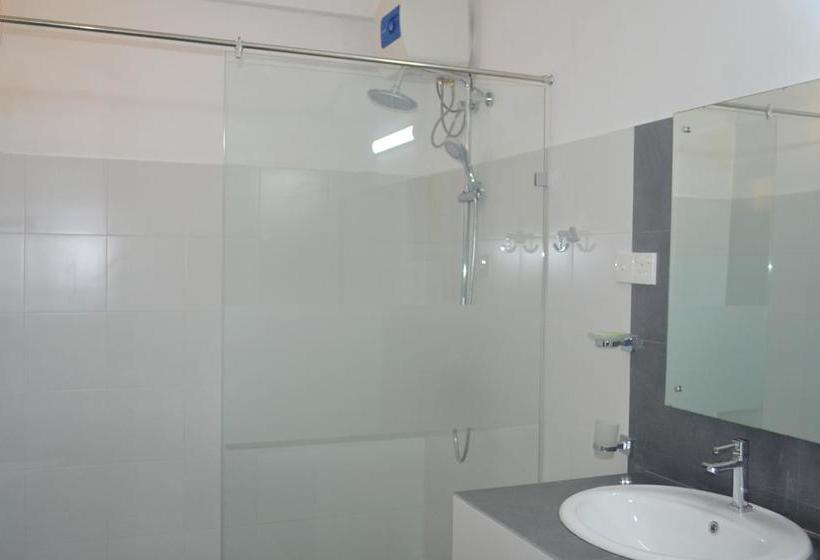 בית מלון כפרי Surf Lanka