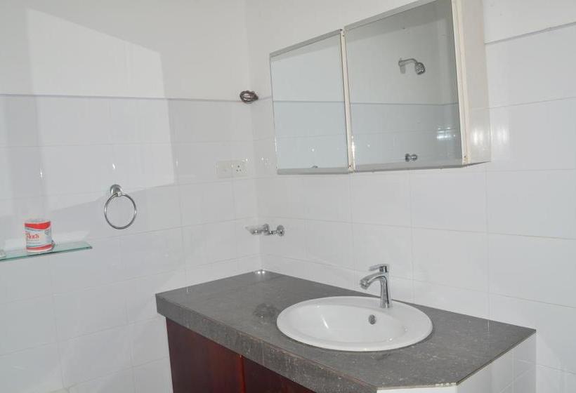 בית מלון כפרי Surf Lanka