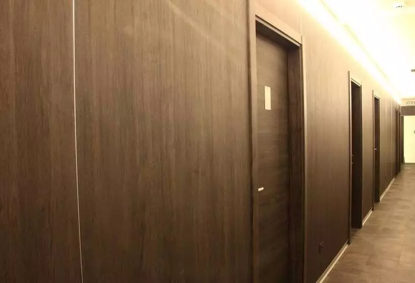 Poshtel Bilbao  Premium Hostel