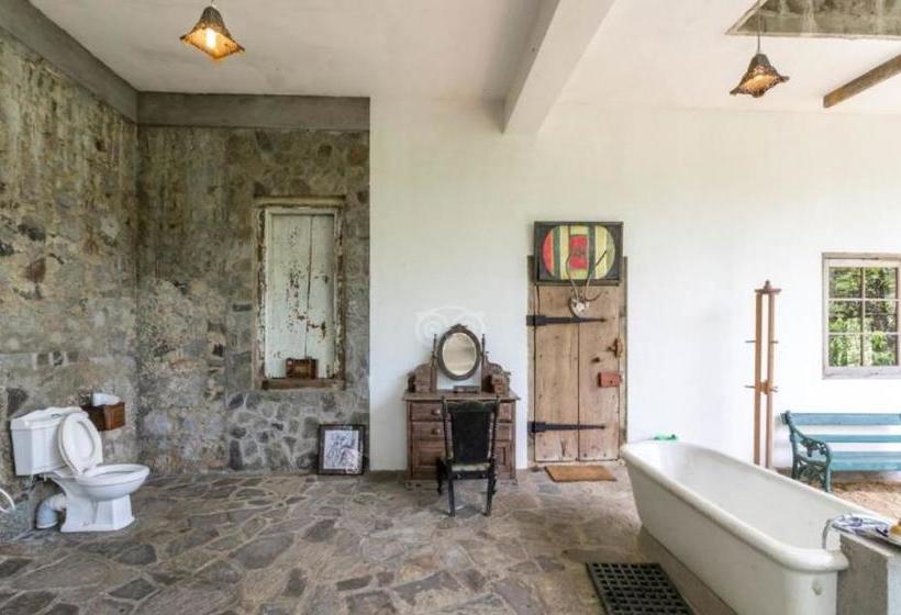 Resort The Kandy Samadhicentre