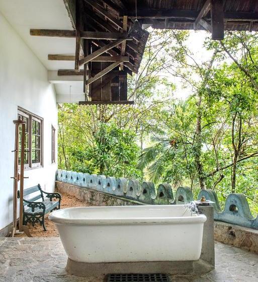 Resort The Kandy Samadhicentre