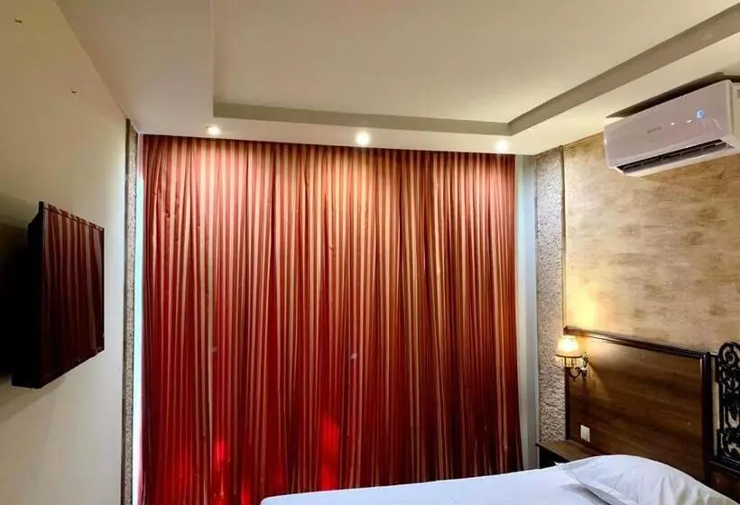 Hotelli Nalba Jupiter