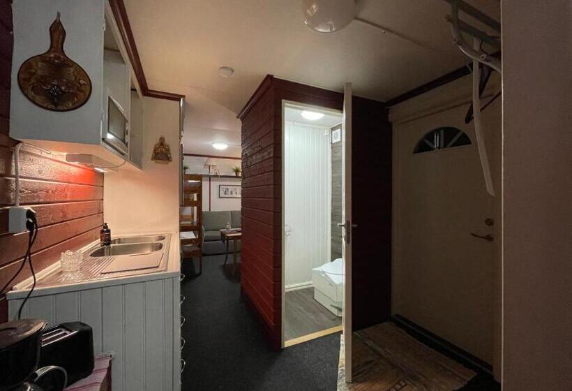 הוסטל Prinsgården B&b Rum Stugor