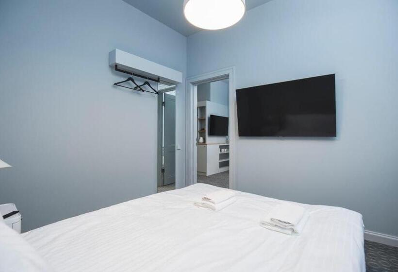 هاستل Roze Park Rooms