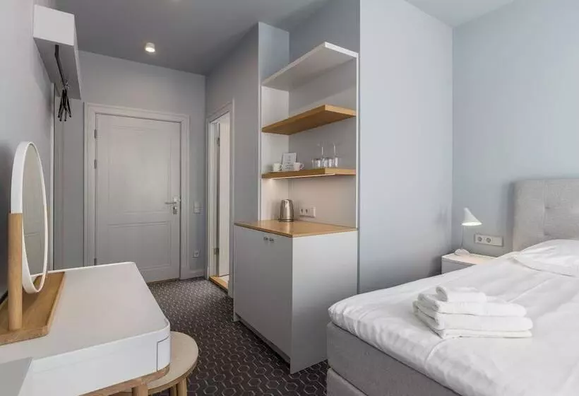 هاستل Roze Park Rooms