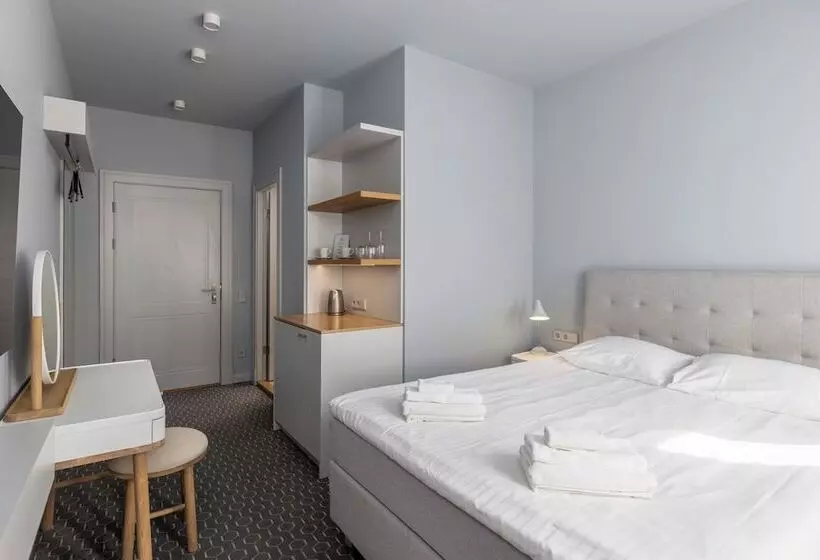 هاستل Roze Park Rooms