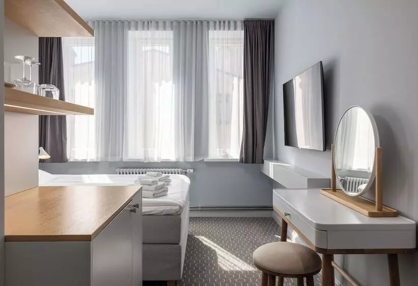 هاستل Roze Park Rooms