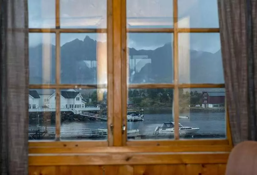 Retkeilymaja Statsbuene I Kabelvåg