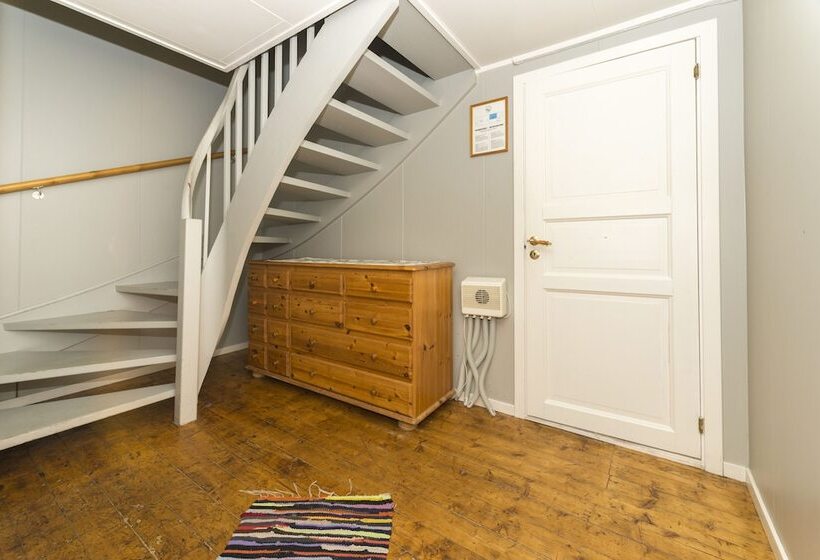 הוסטל Statsbuene I Kabelvåg