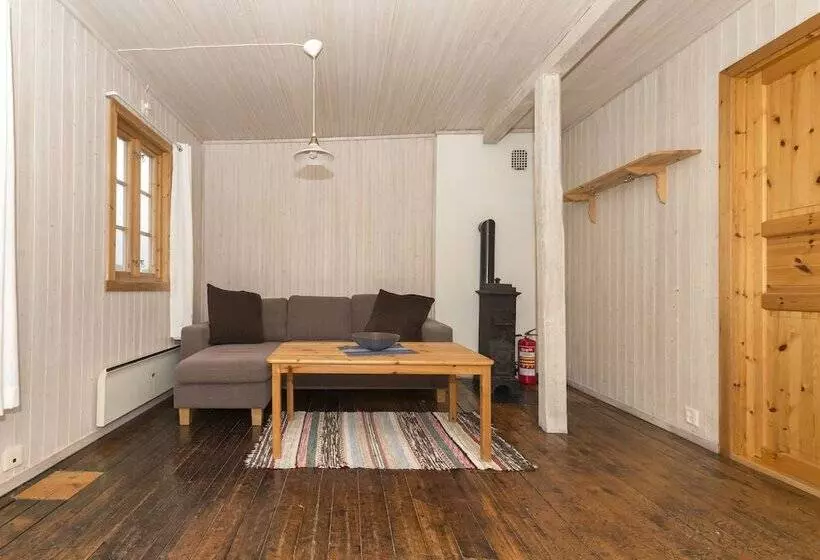Retkeilymaja Statsbuene I Kabelvåg