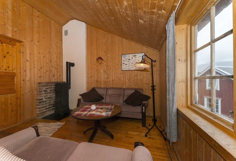 הוסטל Statsbuene I Kabelvåg