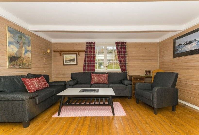 הוסטל Statsbuene I Kabelvåg