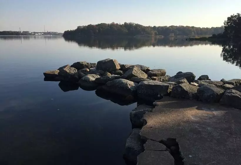 تختخواب و صبحانه Amiralsgården Werstorp