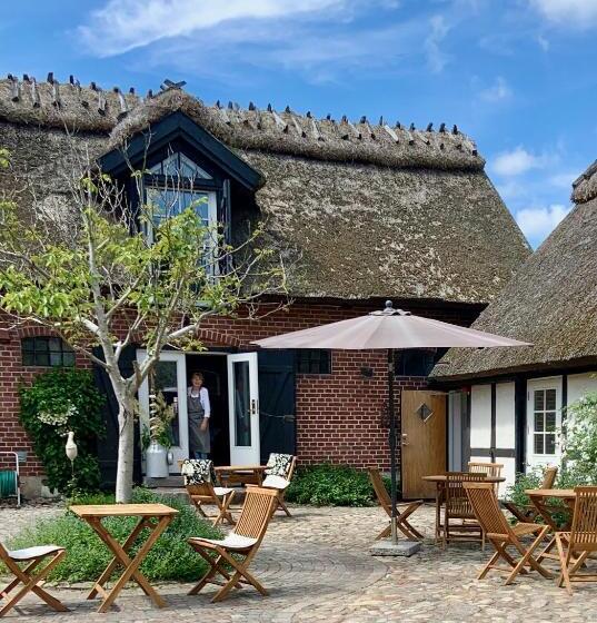 تختخواب و صبحانه Killegården På Kivik