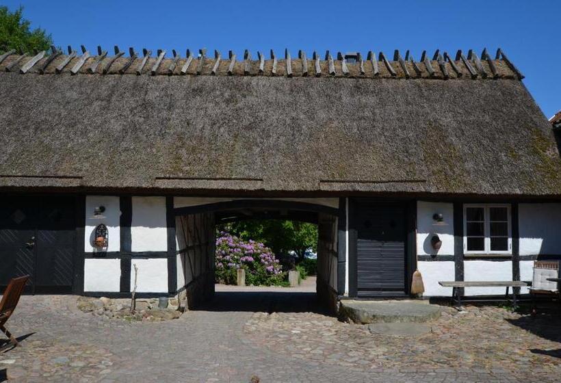 تختخواب و صبحانه Killegården På Kivik