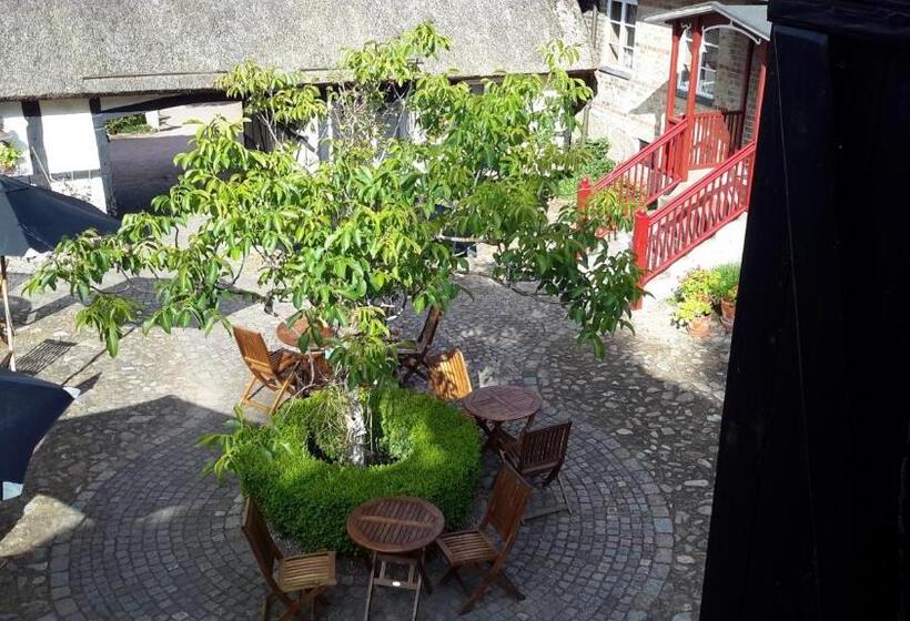 تختخواب و صبحانه Killegården På Kivik