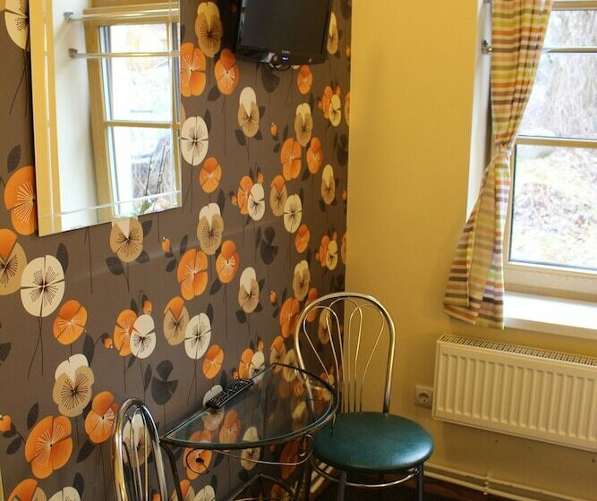 تختخواب و صبحانه Sleep In Bnb