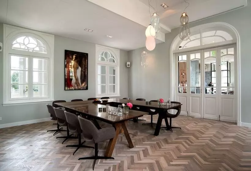 Boutique Hotel De Witte Dame