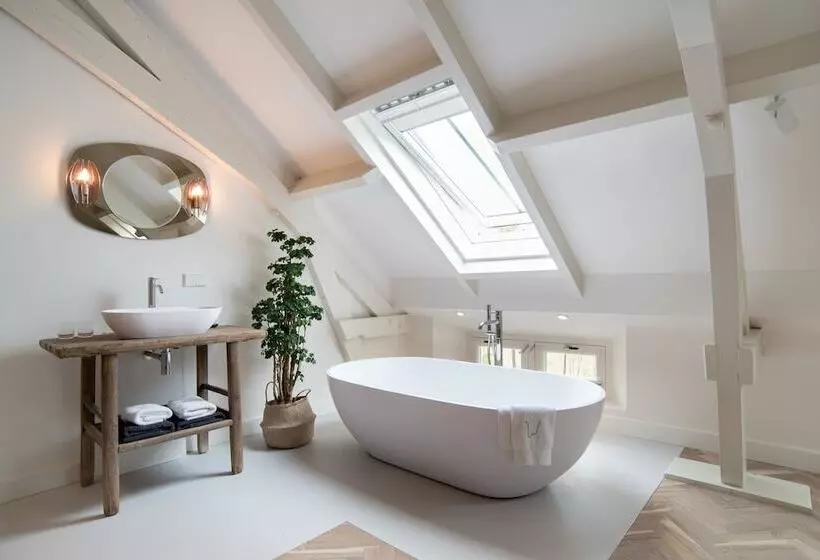 Boutique Hotel De Witte Dame