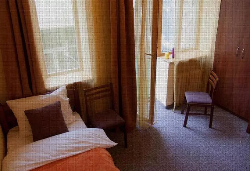 Hostel Lux