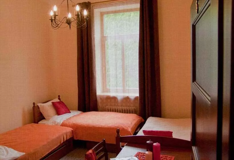 Hostel Lux