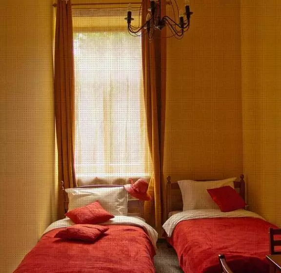 Hostel Lux