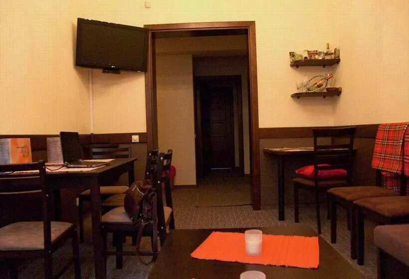 Hostel Lux