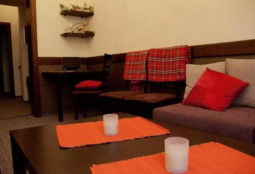 Hostel Lux