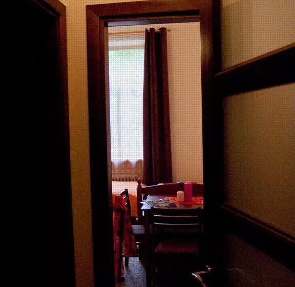Hostel Lux