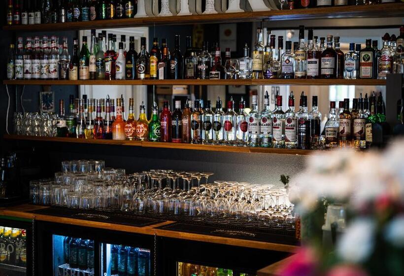 בית מלון כפרי L Hertig Karl