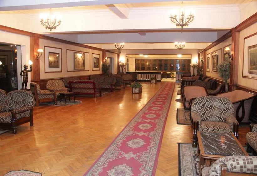 هتل Raml Armed Forces