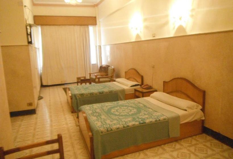 هتل Raml Armed Forces