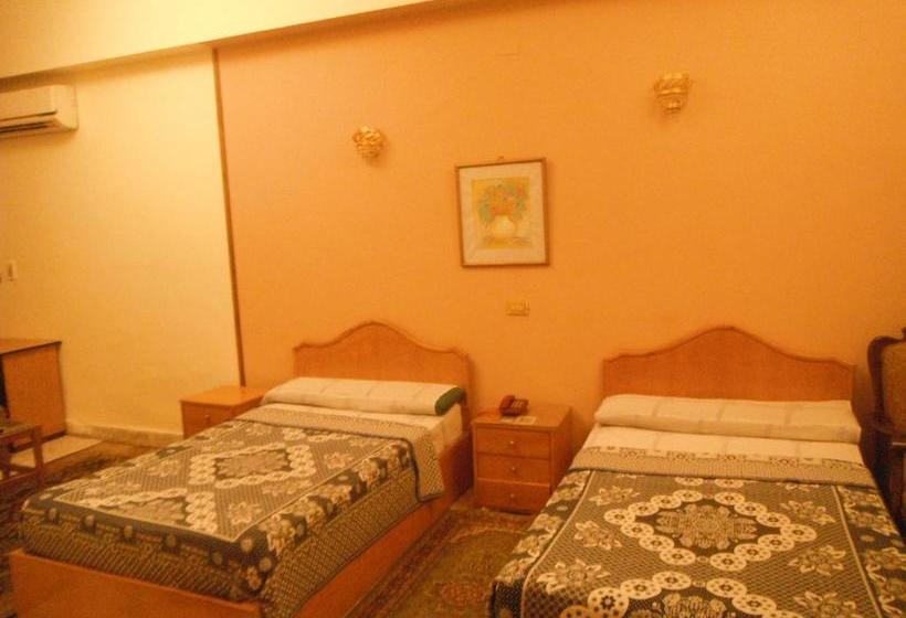 هتل Raml Armed Forces