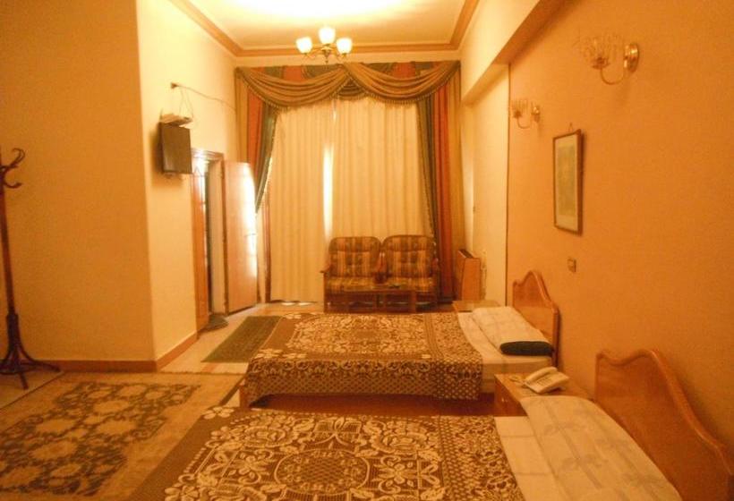 هتل Raml Armed Forces