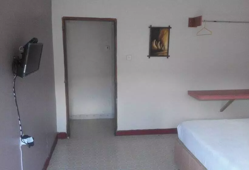 هتل Sleepway Cottages