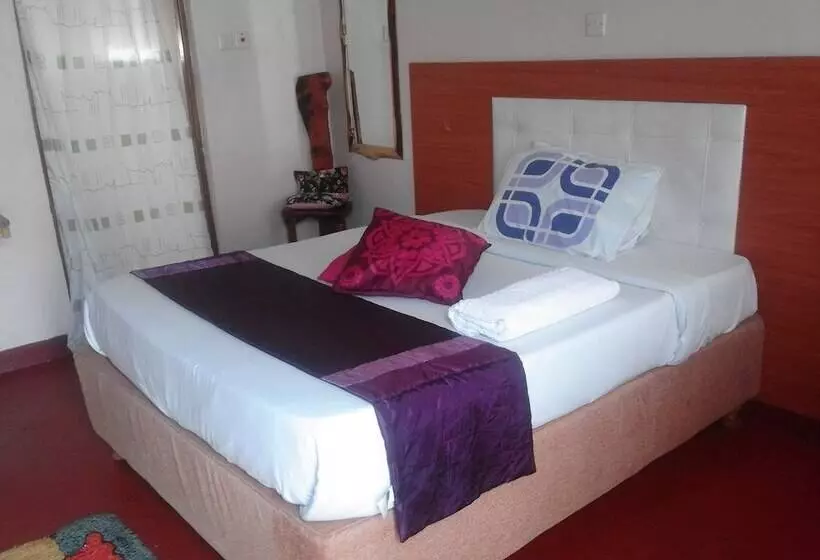 هتل Sleepway Cottages