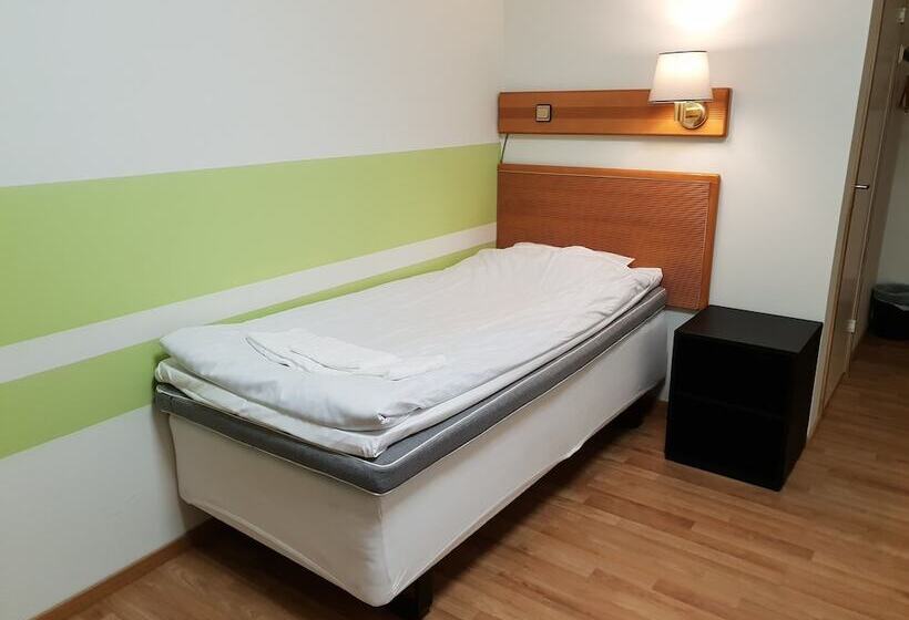 モーテル Trestads Restaurang Hotell & Pensionat