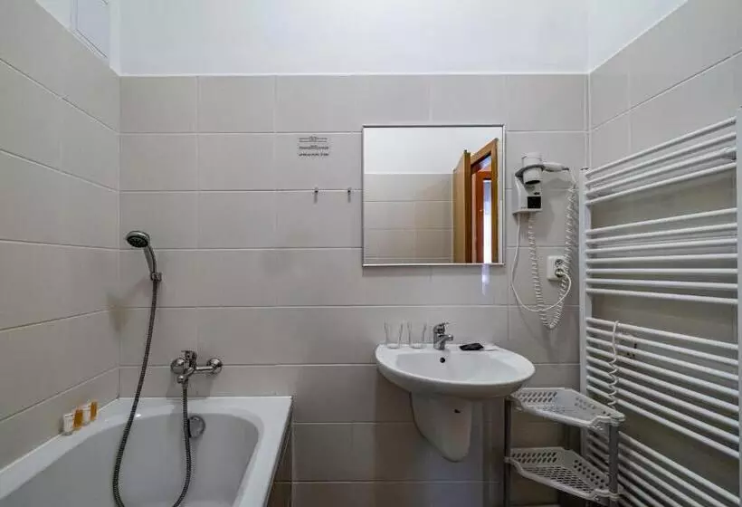 Relax Hotel Stork
