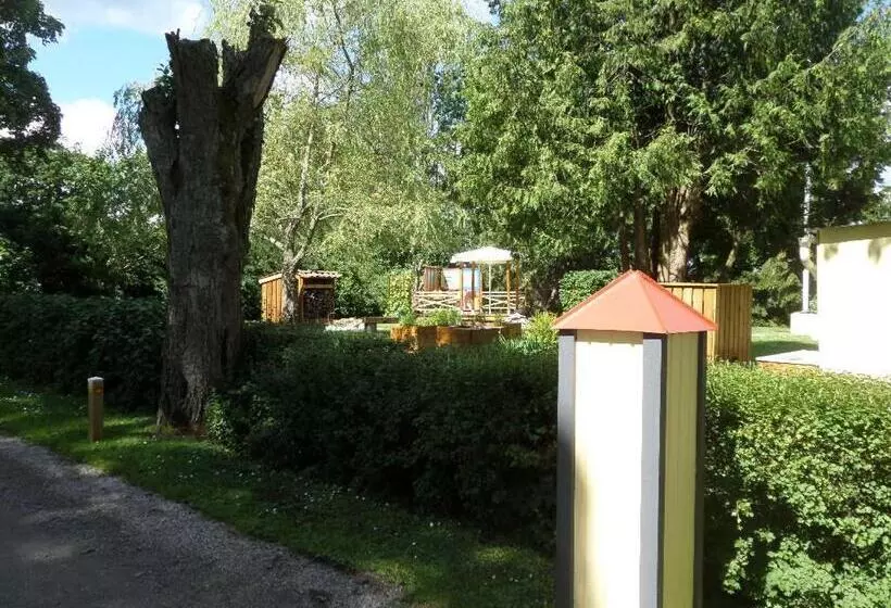 Skogis Bed & Breakfast