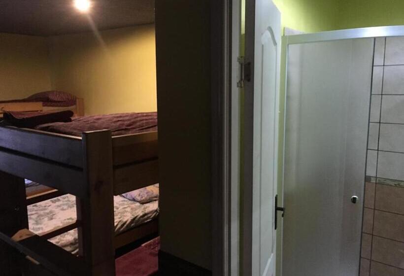 Tolli Hostel & Holiday House