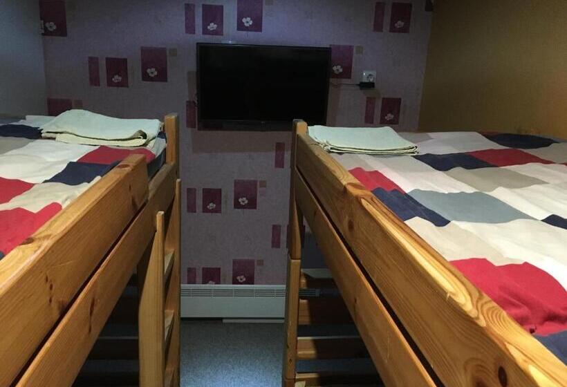 Tolli Hostel & Holiday House