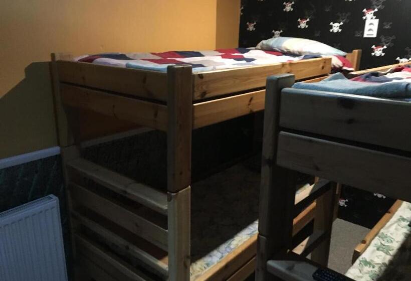 Tolli Hostel & Holiday House