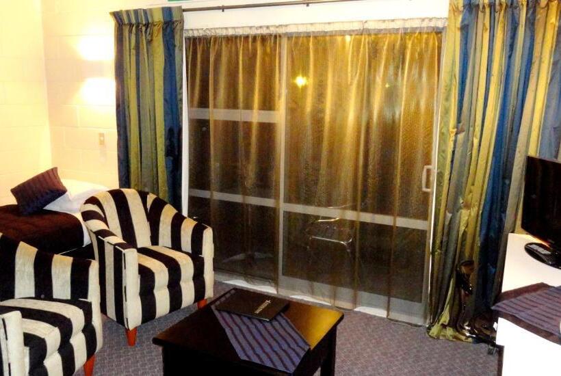 Aarburg Airport Motel