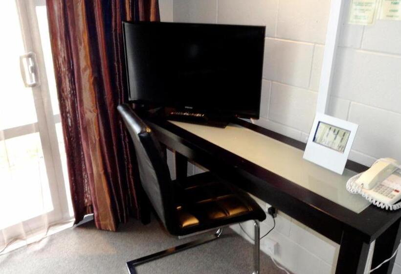 Aarburg Airport Motel