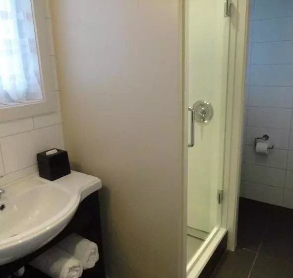 Aarburg Airport Motel