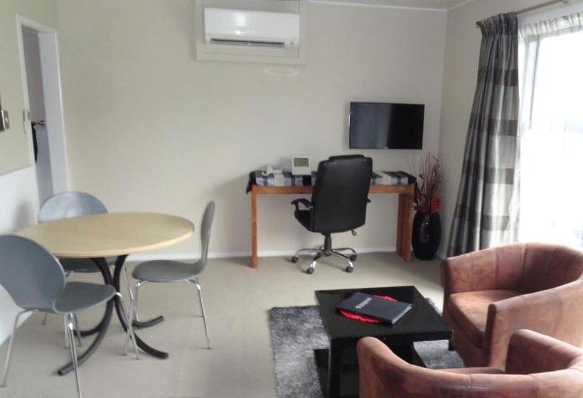 Aarburg Airport Motel