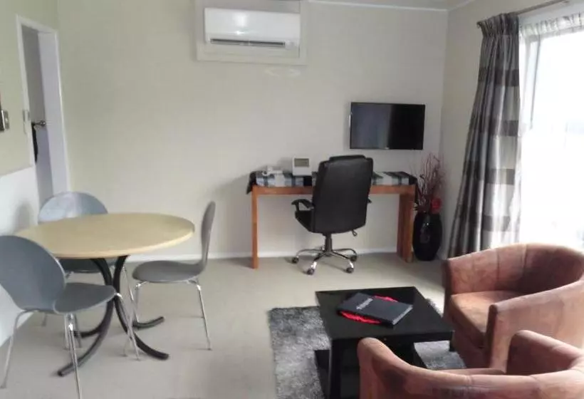 Aarburg Airport Motel