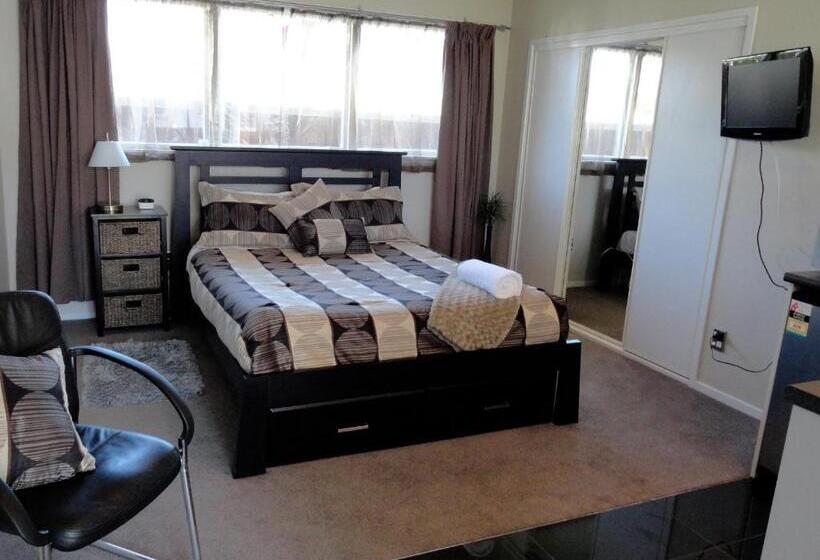 Aarburg Airport Motel