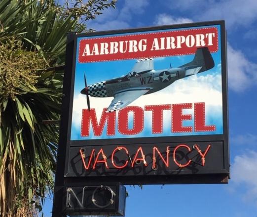 Aarburg Airport Motel