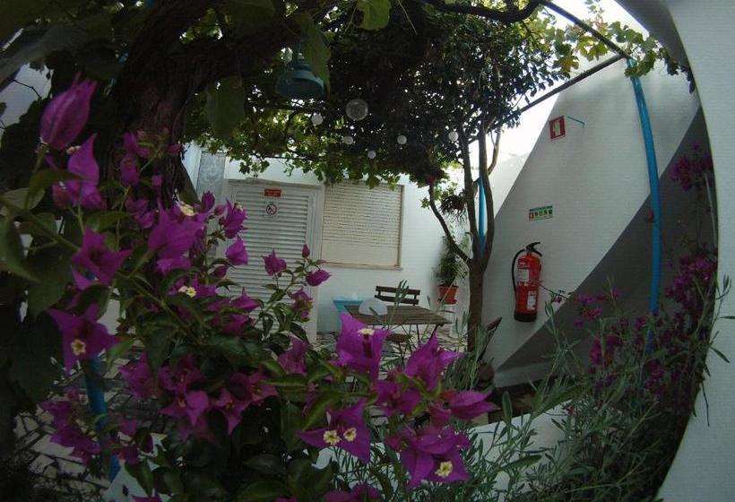 Ahoy Porto Covo Hostel